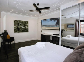 Lux & Quiet Apartment in, Potts Point